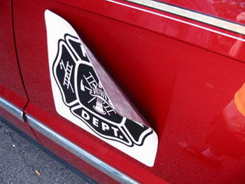 Magnetic signs fully made to your needs! Reflective magnetic signs and also custom reflective signs for all your needs!